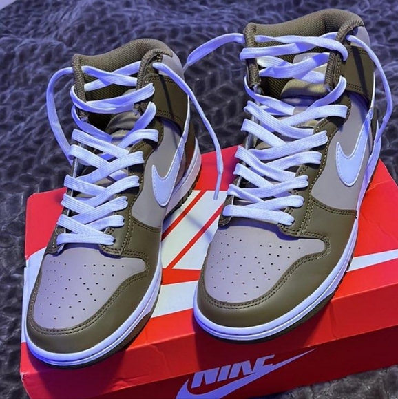 Nike Dunk High Mocha shoes - Picture 2 of 3